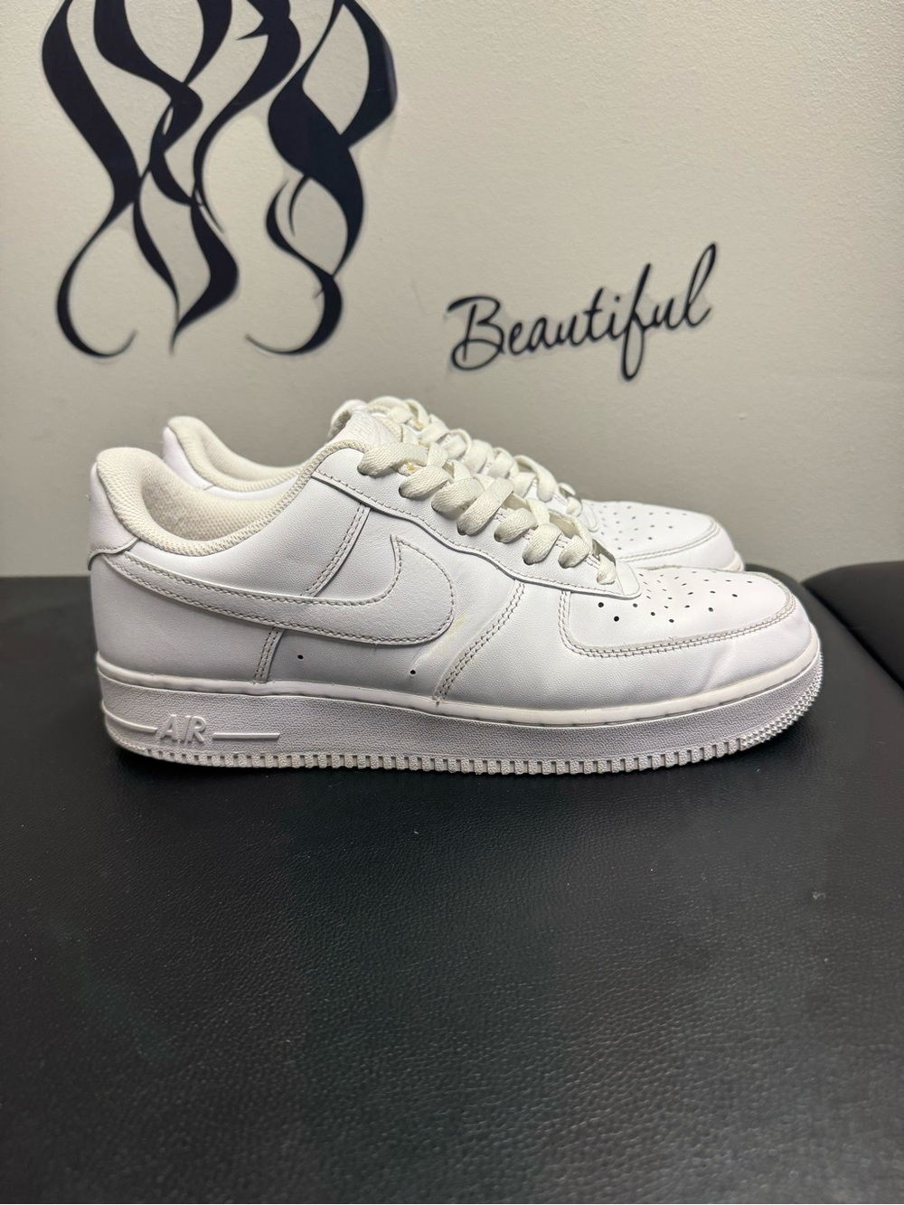 Nike Air Force 1 Low White Men’s Sneakers Size 10.5 US Classic Leather Shoes